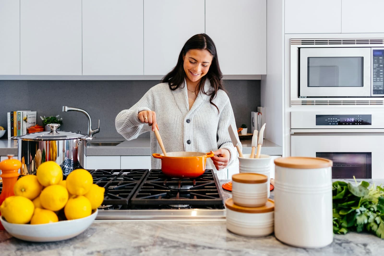 Airbnb & VRBO In-House Services